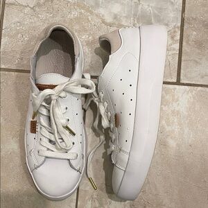 Muse and Cloud White Leather Comfort Sneakers 8 Preppy